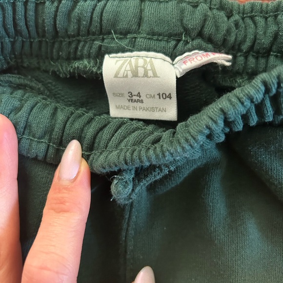 Zara boys sweatpants 3-4 years - Picture 2 of 2
